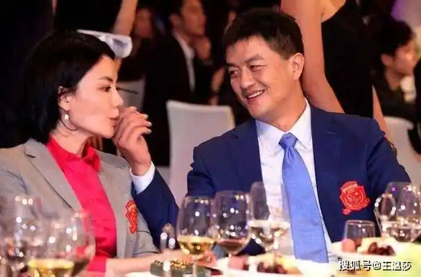 李亚鹏欠款4千万90%都已还完,七位前任皆女神_刘岩_柯蓝_瞿颖