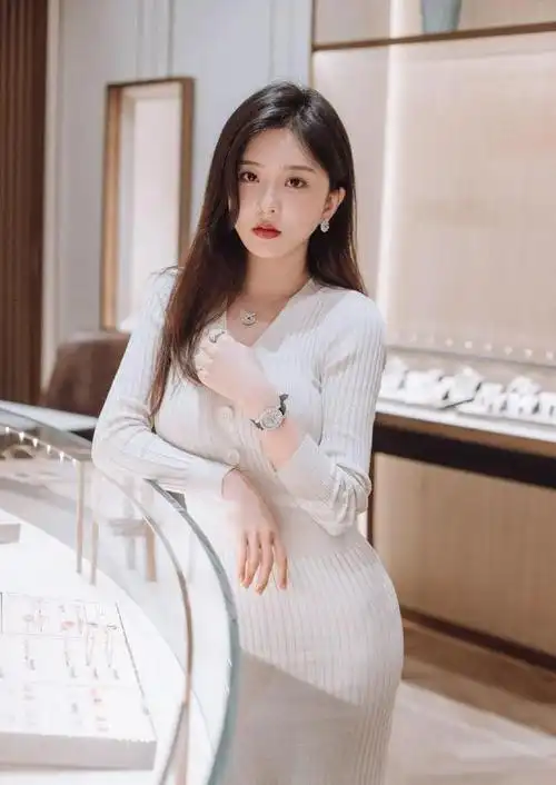 王嘉丽的图像真的太惊艳了