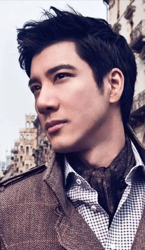 王力宏不甘心在歌手道路上一走到底,要发展证婚人这个副业?