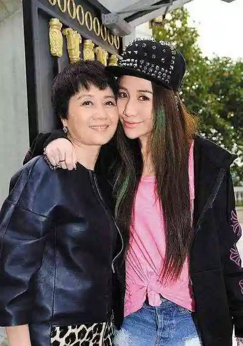 angieleunggamblingkingsfourthwifebecamethethirdrichest