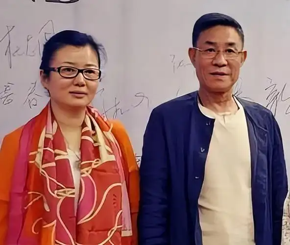 回顾郑卫莉与赵君离婚21年她二婚成为杜淳的母亲他60岁仍单身