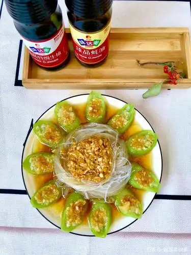 蒜蓉粉丝蒸丝瓜