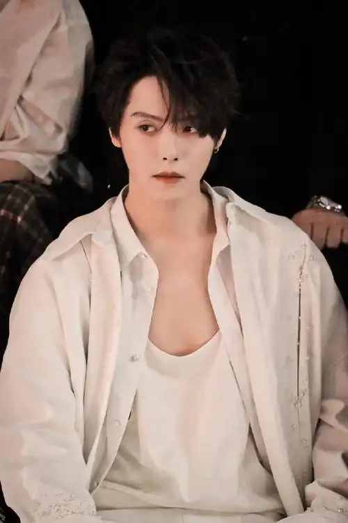 肖宇梁超话#向全世界安利肖宇梁#  不要急着让生活