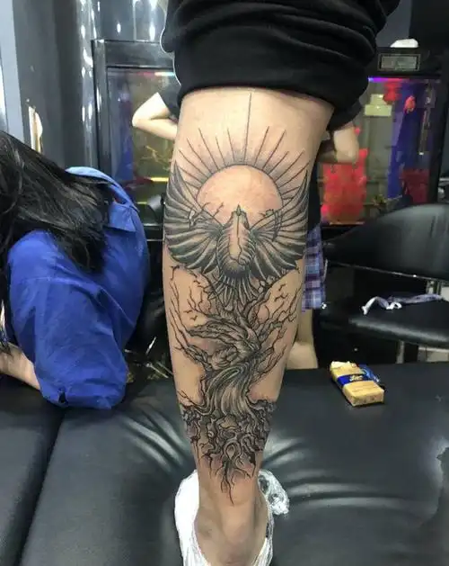 小腿纹身图片_新传统树纹身图案