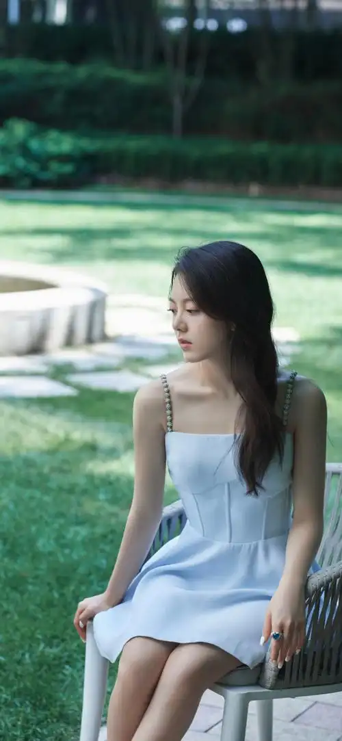 "赵今麦"手机高清壁纸    ·原图上传,记得查看原图再保存.