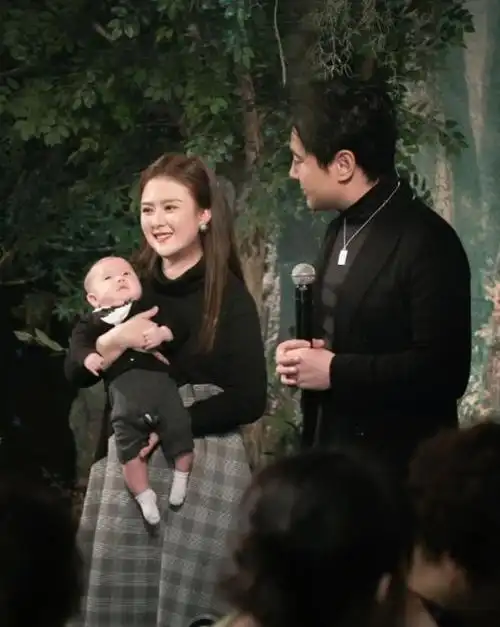 沈腾高调和老婆参加婚礼,情侣装吸睛,秒破谣言|贾玲|王琦|常远|腾哥