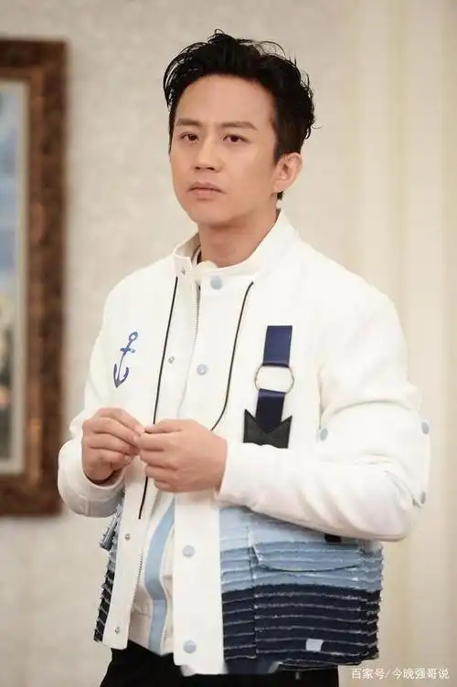 成熟帅气男星邓超帅照写真合集