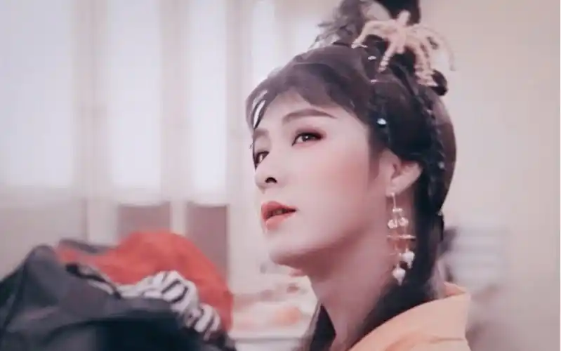 张卫健女装混剪想和这个娇俏妹妹谈恋爱