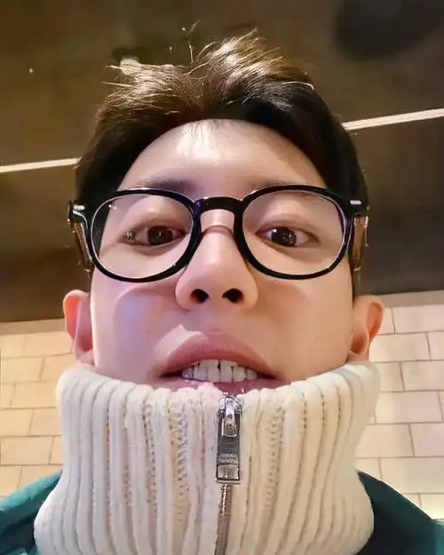 爱丽  ##朴灿烈  #chanyeol  #自拍  #灿烈  #instagram