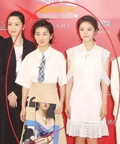 所以也导致同框的气质差别很大,张子枫难掩稚气,赵今麦则是成熟一些