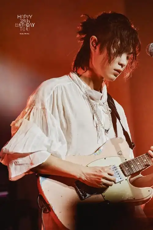 廖俊涛1011生日快乐