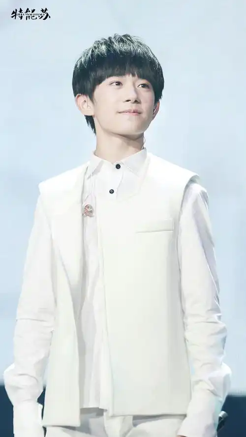 一心一意,易烊千玺##易烊千玺回忆录#2015 / 0815 / 150815 两周觋