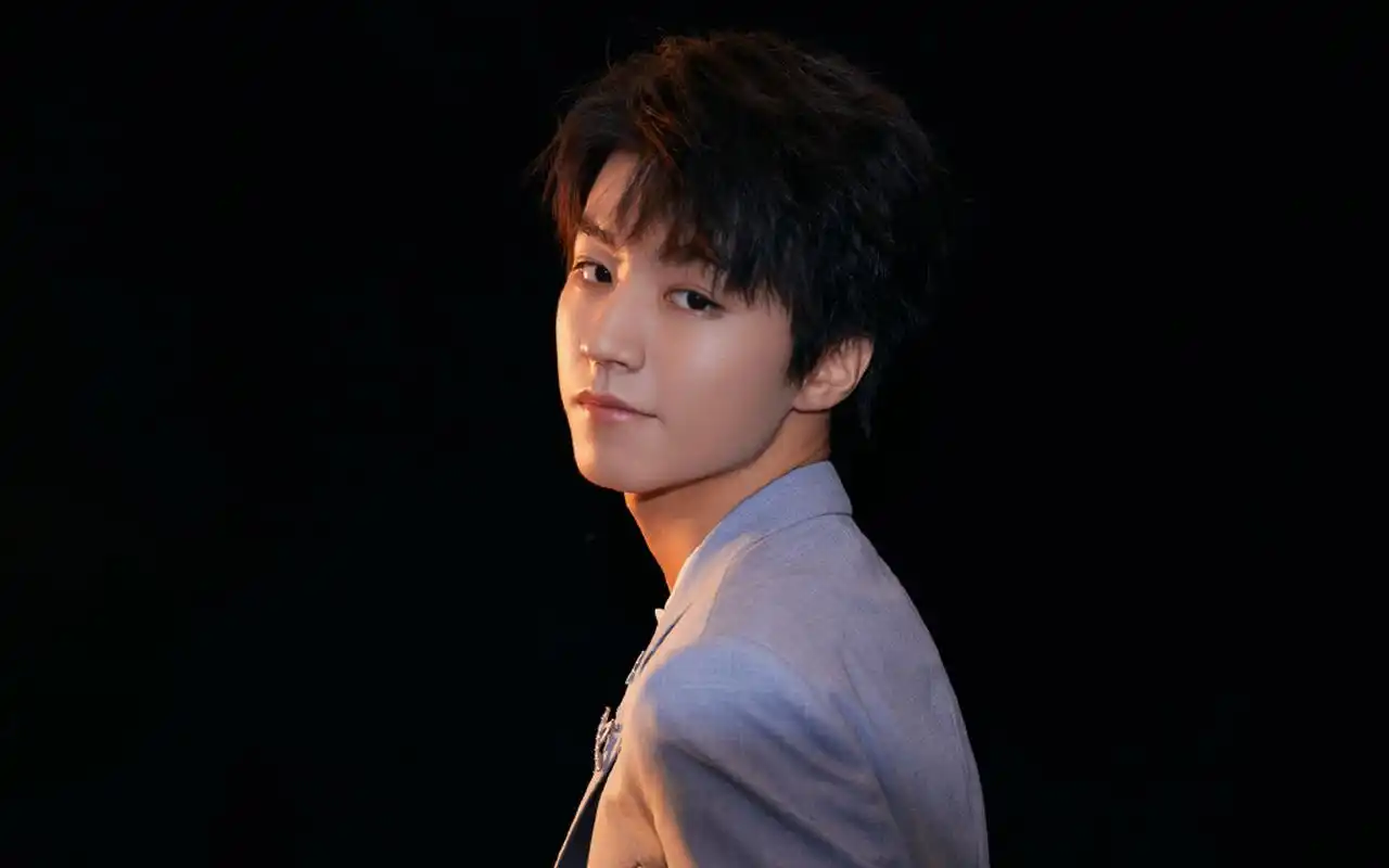 大陆明星,清爽,高清,帅气,王俊凯,魅力,壁纸,1920x1200