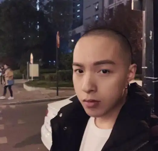 圆寸的男生最帅吗?