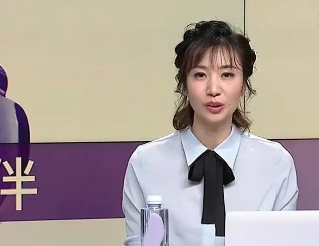 女排3:2险胜!1人被李颖点名批评,此2人是球队逆转获胜的关键