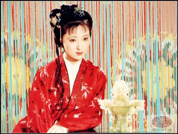 87版《红楼梦》电视剧林黛玉精彩剧照赏析