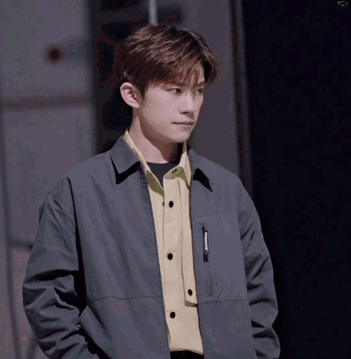 易烊千玺九号品牌全球代言人##tfboys再不官宣就不礼貌了