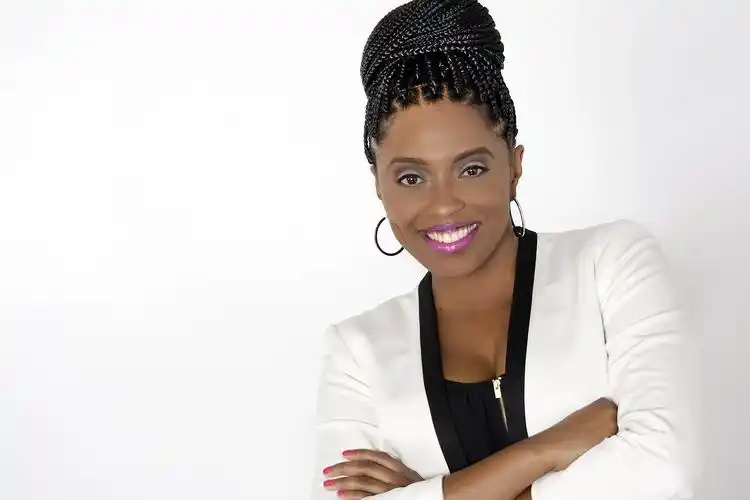 ask ari – arionne yvette