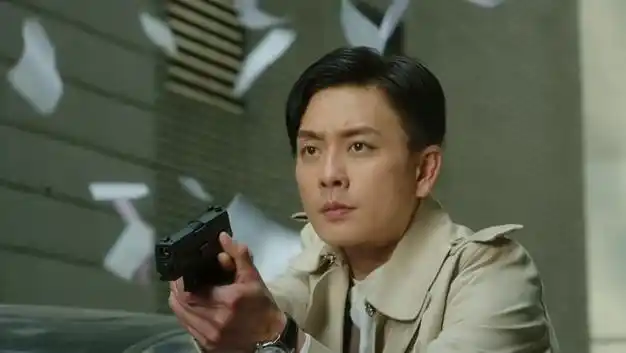 《烬相思》各看4集,一个已弃剧,一个看上了瘾|黄宗泽|王佑硕|偶像剧