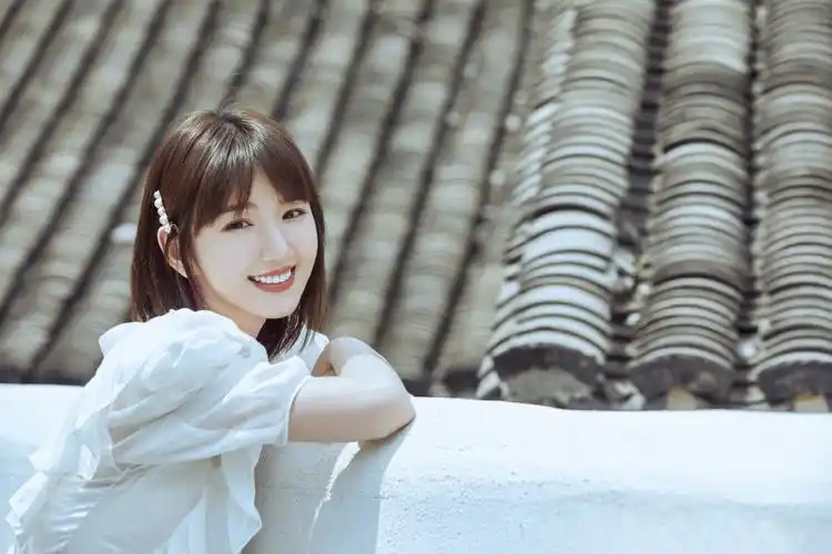 毛晓彤小清新甜美写真图片22