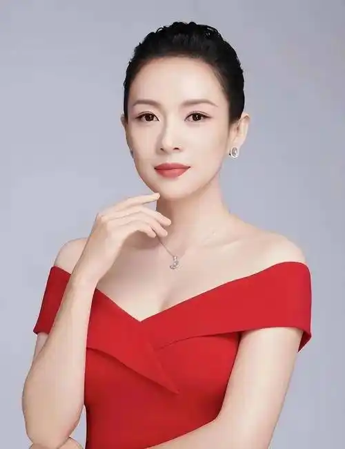 章子怡青涩照片曝光!年轻时的她就已经撩人心弦了?_影坛_魅力_表演