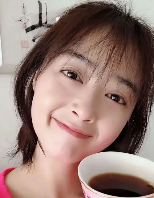 36岁蒋欣一瘦啥都有,大方公开健康餐单,这样吃你也会瘦得惊艳!