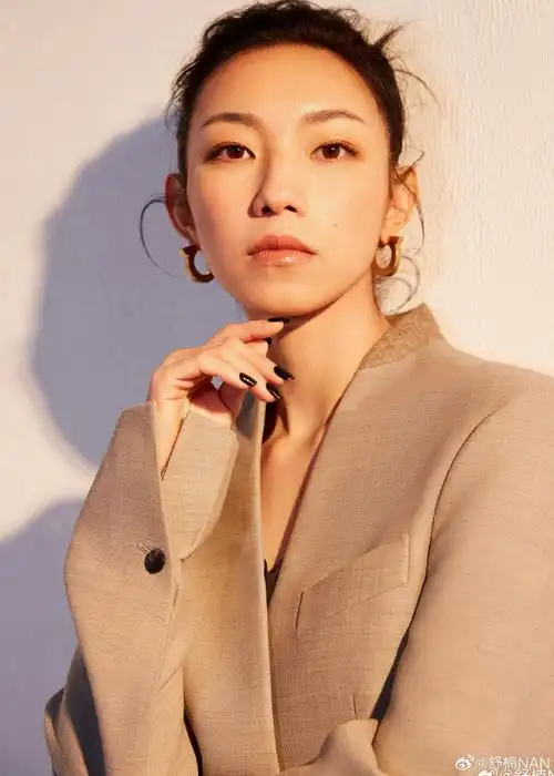 美妆分享##美妆v赏##我的年度妆容##我的年度美妆好物##女明星化妆师