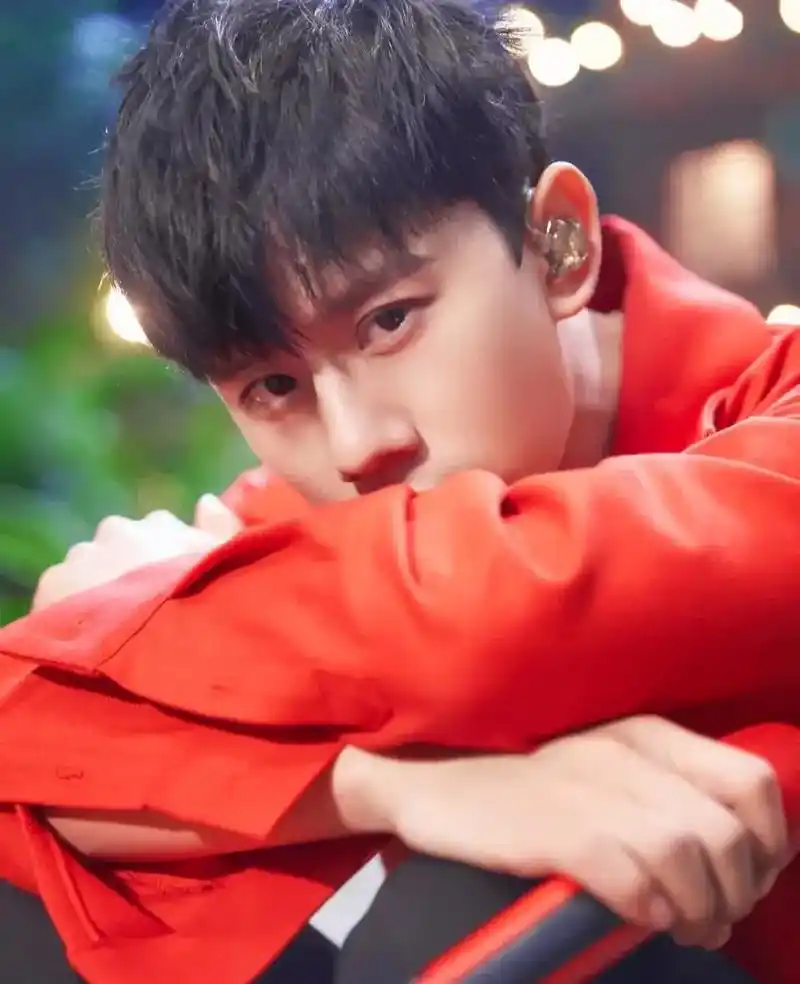 张杰.分享一波杰哥帅照#张杰星星 #逆颜生长杰哥 - 抖音