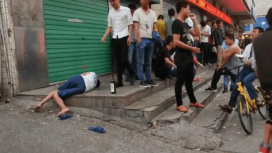 艾蒂娜数字化智慧商业元宇宙nft数字版权数字藏品交易技