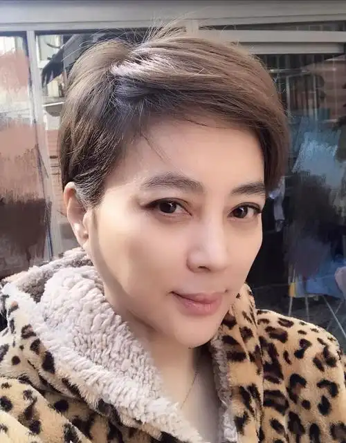 李玲玉的生活近照 还记得她吗?永远的玉兔