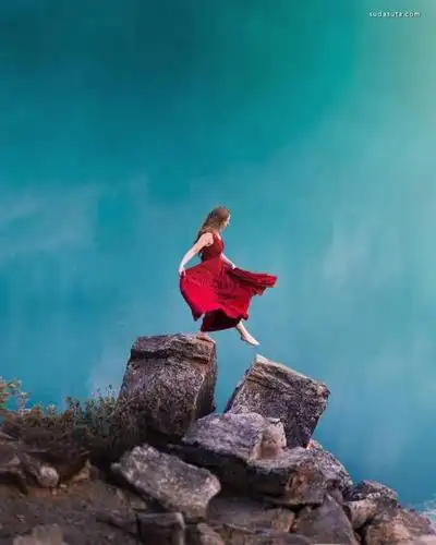 孤独的镜头一个人平静与淡然爱极了这种渺小诗意的情境