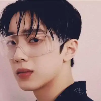 男爱豆赖冠霖头像此处可爱贩卖机24小时正常营业