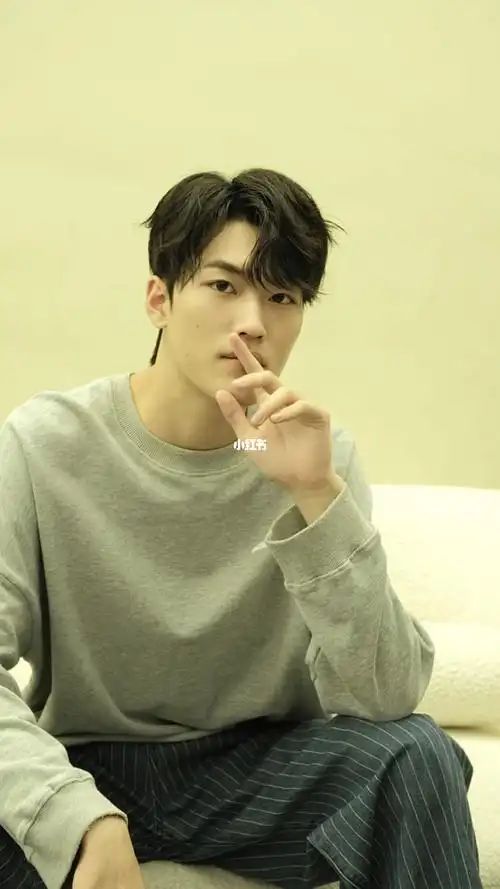 今日发型  #服帖烫  #韩一飞男士发型设计  #男士烫发  #气垫烫