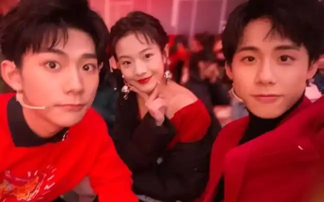 【李庚希x周奇x刘家祎】东方卫视2020元宵晚会《抖音热血串烧》