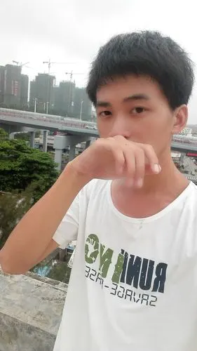 这男生第一眼怎么样