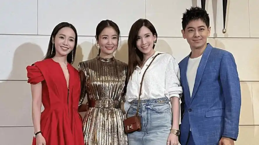 林心如林志颖昔日恋人贴身同台陈若仪探班站二人中间显小心机