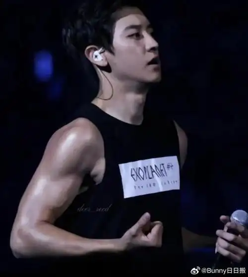 exo全员腹肌照 都是仙品