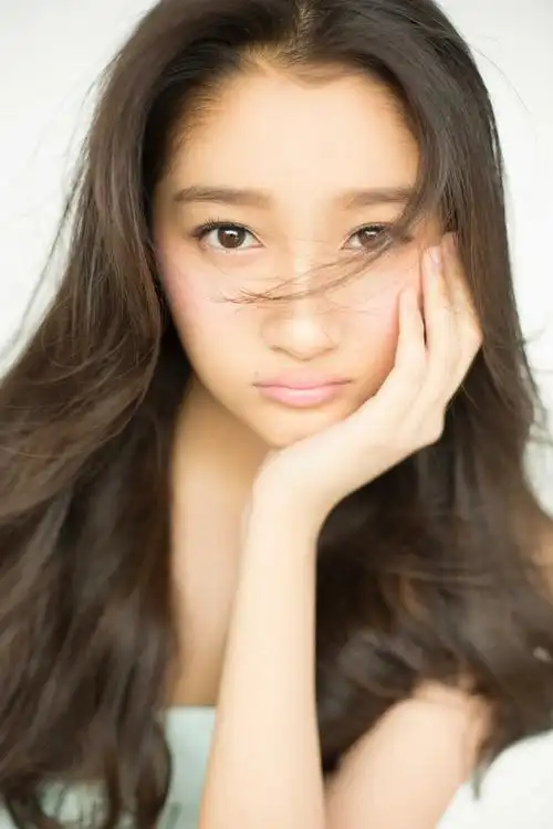 关晓彤新专辑《十八 eighteen》全网首发