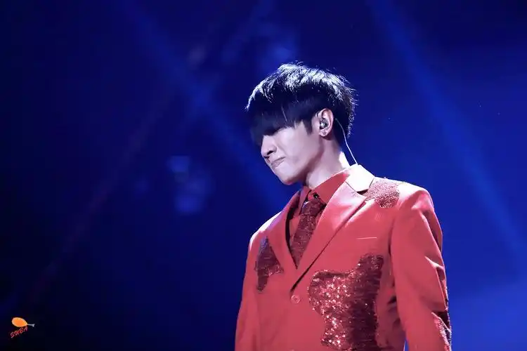 2015华晨宇"火星"演唱会-上海站(8月2日场次)