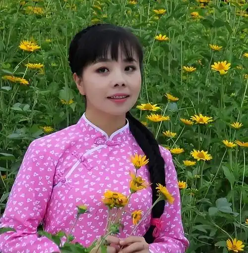 歌手李飞个人资料简介 王二妮的丈夫李飞结过几次婚 - 歌词译