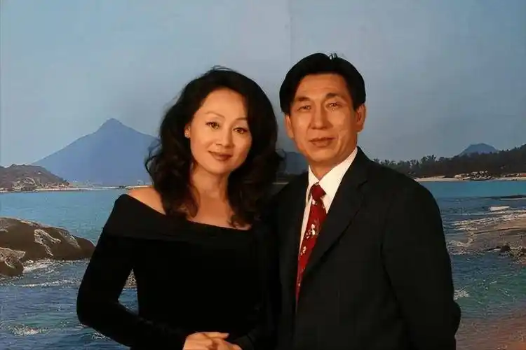 儿子智力缺陷,女儿不婚,被朋友骗光积蓄的王姬,如今怎么样了?