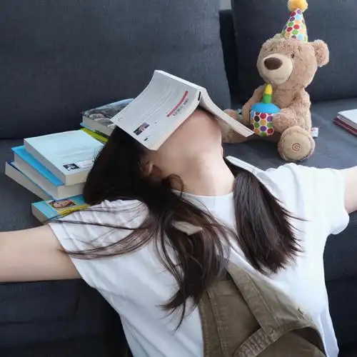 女生头像丨头像女简单干净气质ins