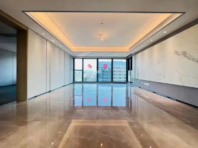 华城悦府160平精装大平层4室双卫550w