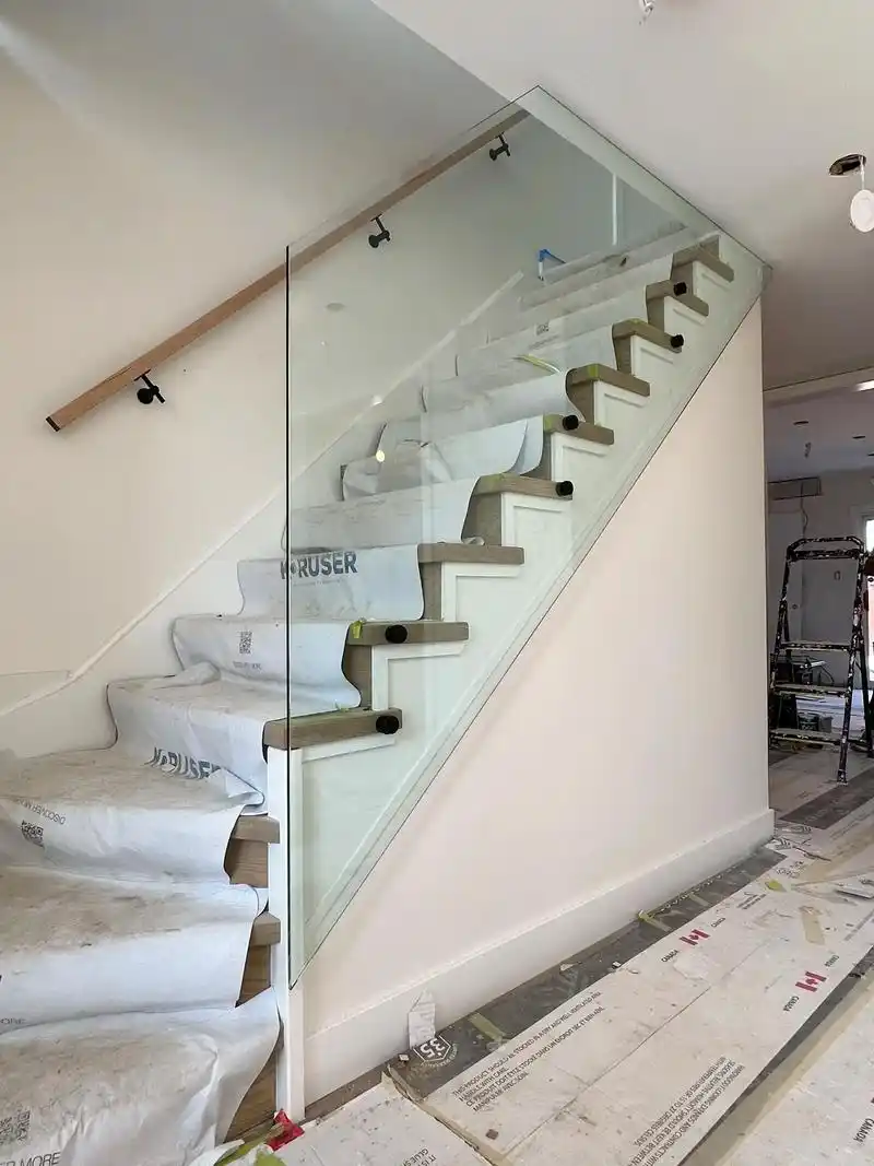 多伦多|楼梯玻璃扶手|卫生间磨砂玻璃