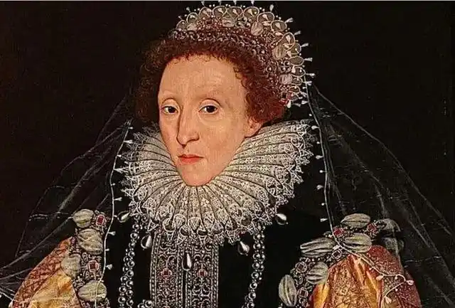 中世纪时期欧洲宫廷的炫耀奢侈之风体现在哪些方面