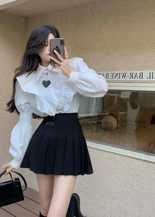 实拍新款翻领荷叶边泡泡袖白衬衫 黑色百褶短裙套装 - 17网