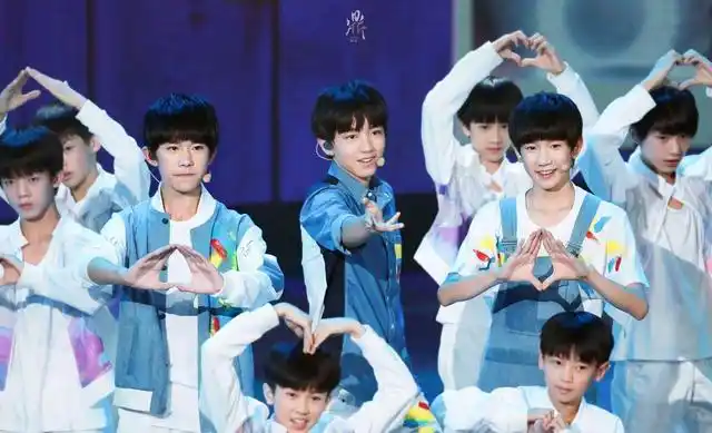 tfboys师弟丁程鑫,敖子逸竹马美少年是如何养成爱豆的