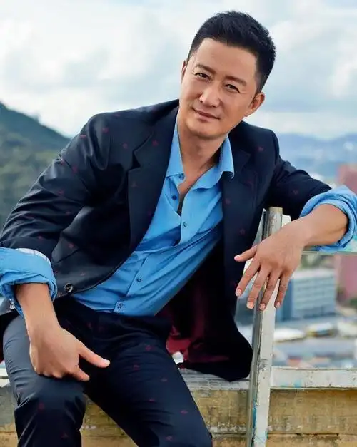 这一次49岁再惹争议的吴京已活成娱圈家庭幸福的教科书