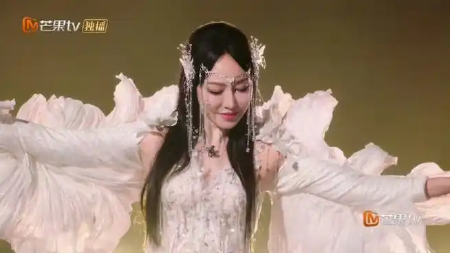 萨顶顶 把我天灵盖顶出去了##乘风2024##ip风向标