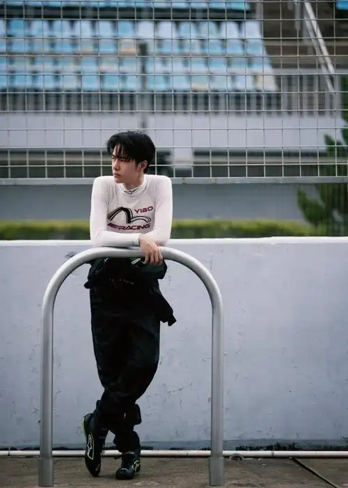 王一博gt3赛车初体验##evisu全球代言人王一博